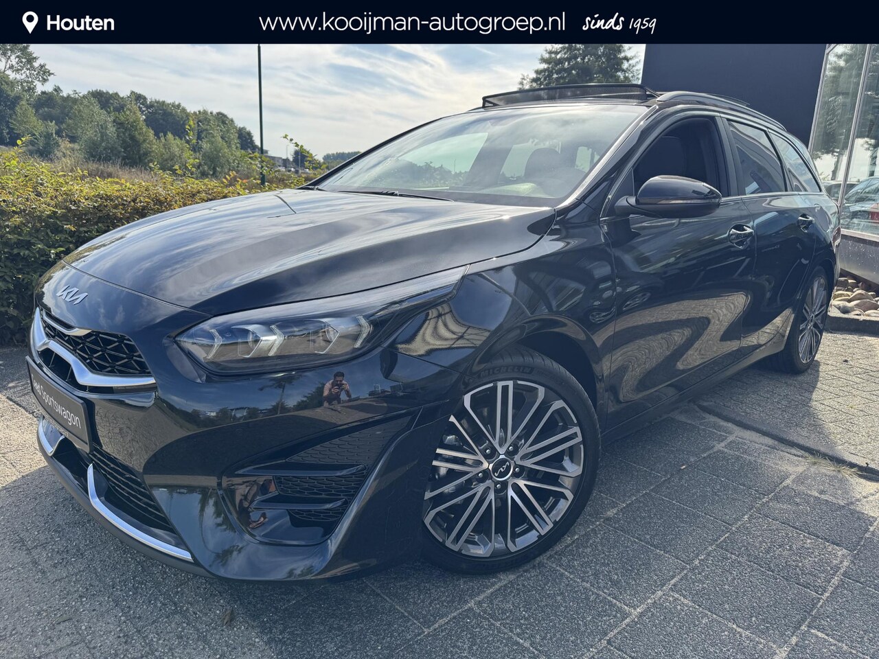 Kia Cee'd Sportswagon - Ceed 1.5 T-GDi GT-PlusLine Rijklaar vanaf €37.250,- Nu tijdelijke voordeel van €5.645,- - AutoWereld.nl