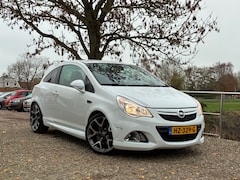 Opel Corsa - 1.6-16V Turbo OPC | Airride + Kuipstoelen Nu € 7.450,