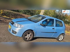 Fiat Punto - 1.2 Navigator airco jaar apk 11-26
