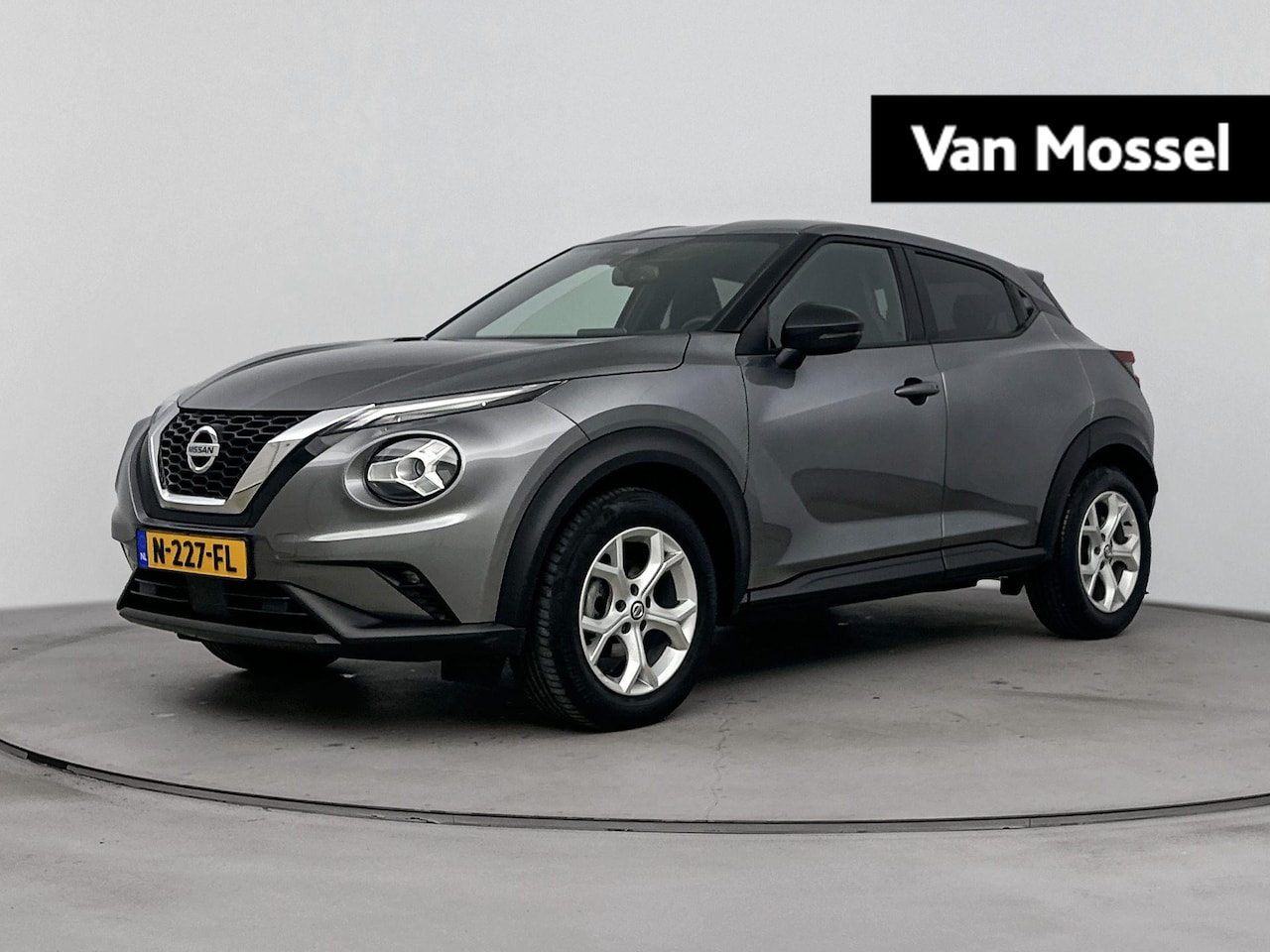 Nissan Juke - 1.0 DIG-T Acenta | Apple Carplay & Android Auto | Achterruitrijcamera | Parkeersensoren | - AutoWereld.nl