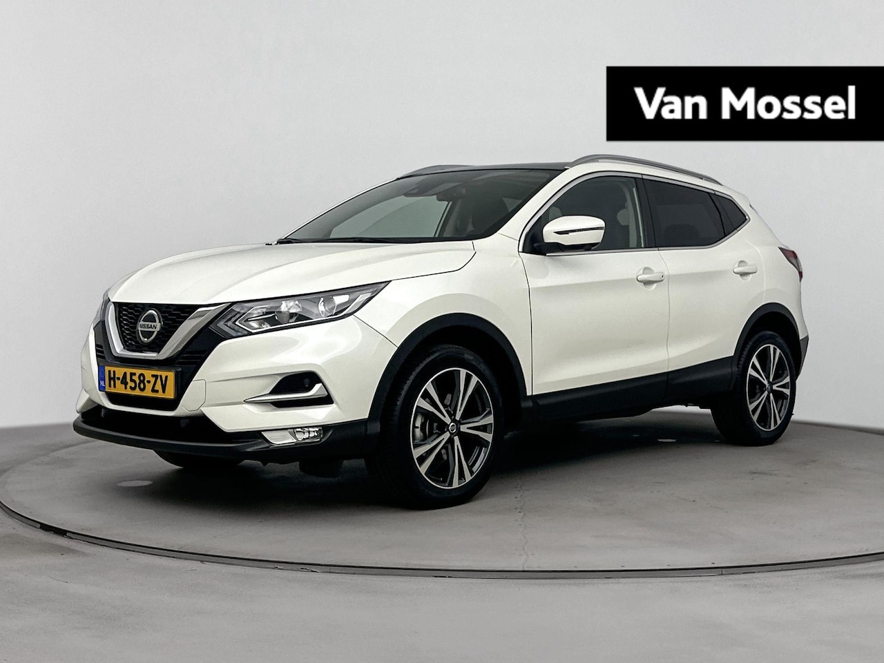 Nissan Qashqai - 1.3 DIG-T N-Connecta 140PK | Navigatie | 360 Camera | Climate Control | Cruise Control - AutoWereld.nl