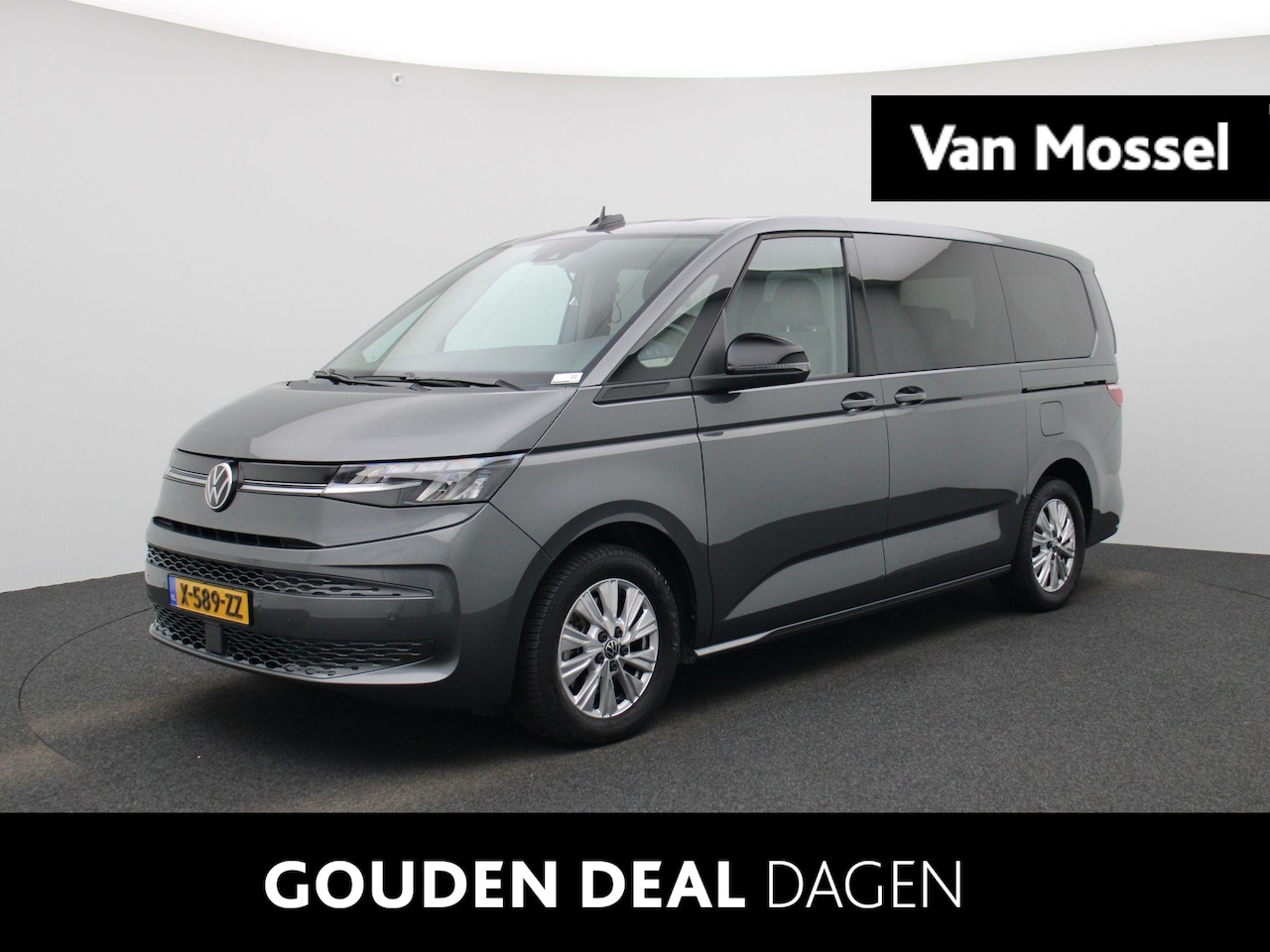 Volkswagen Multivan - 1.4 eHybrid L2H1 Life 218 PK | Automaat | 7 persoons | Navigatie | Cruise control | LED | - AutoWereld.nl