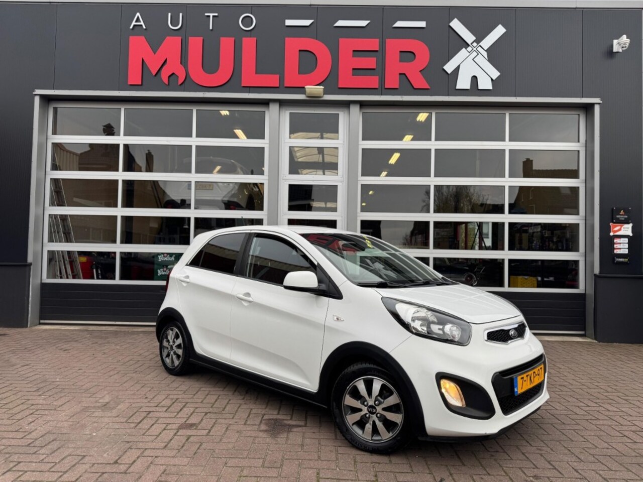 Kia Picanto - 1.0 CVVT ISG R-CROSS / AIRCO / START-STOP / CV. / RIJKLAAR! - AutoWereld.nl