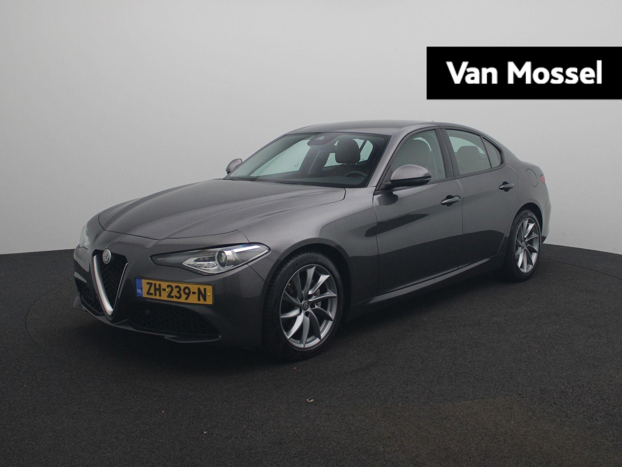 Alfa Romeo Giulia - 2.2d 150pk Aut. Super | Navi | Leder | Xenon | - AutoWereld.nl