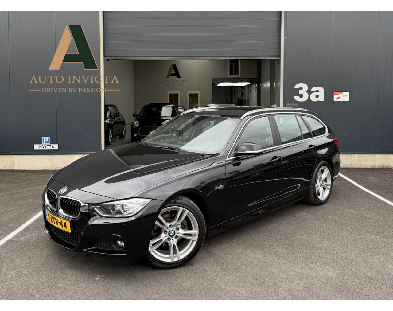 BMW 3-serie Touring - 316I - - M sport edition - origineel NL - NAP - - AutoWereld.nl