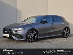 Mercedes-Benz A-klasse - 200 AMG Line Automaat / Trekgewicht 1600 Kg / Stoelverwarming / Achteruitrijcamera / Navig