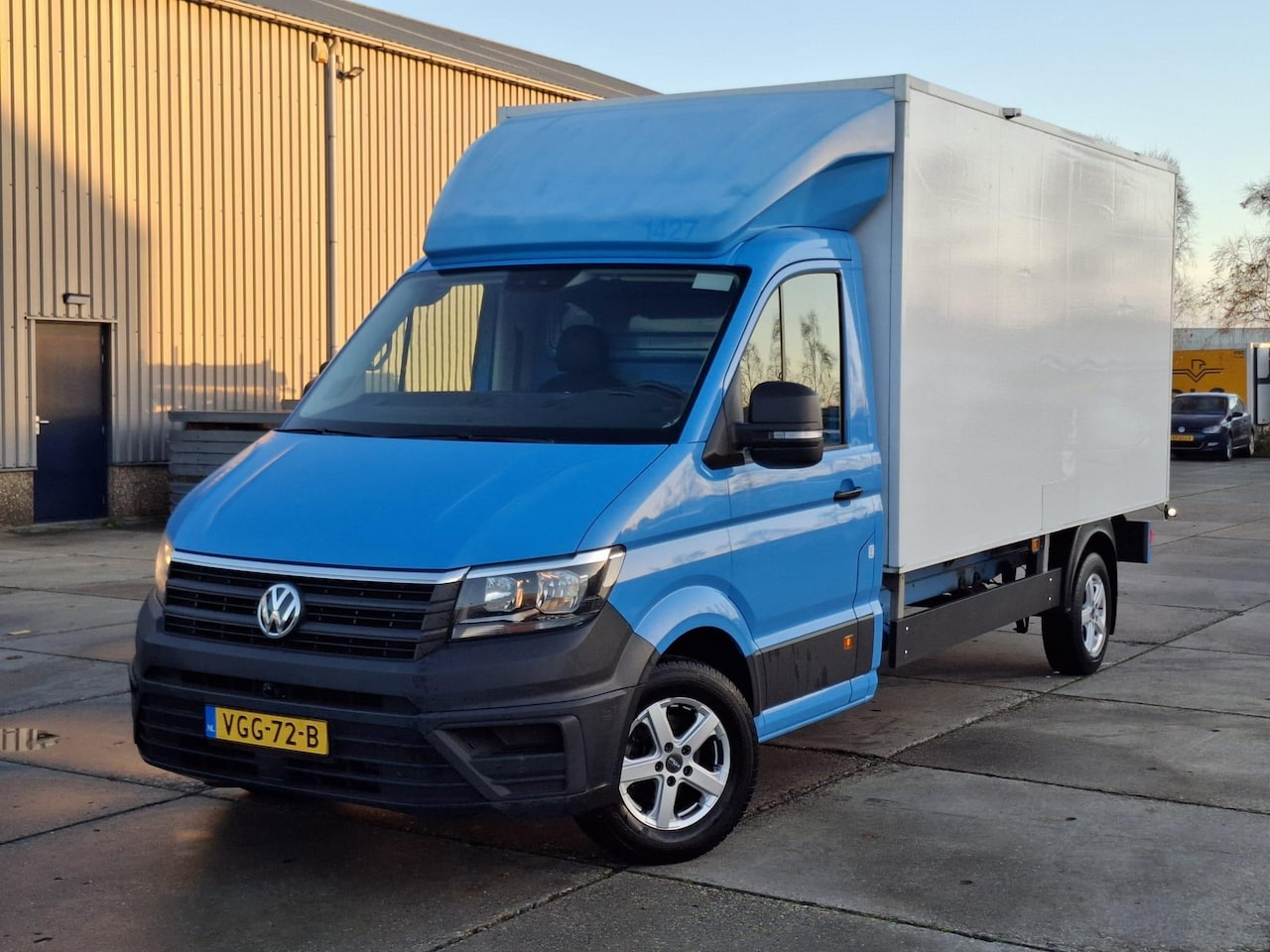 Volkswagen Crafter - 35 2.0 TDI L4H3 BAKWAGEN MET DEUREN / EURO 6 / N.A.P / DEALER ONDERHOUDEN - AutoWereld.nl