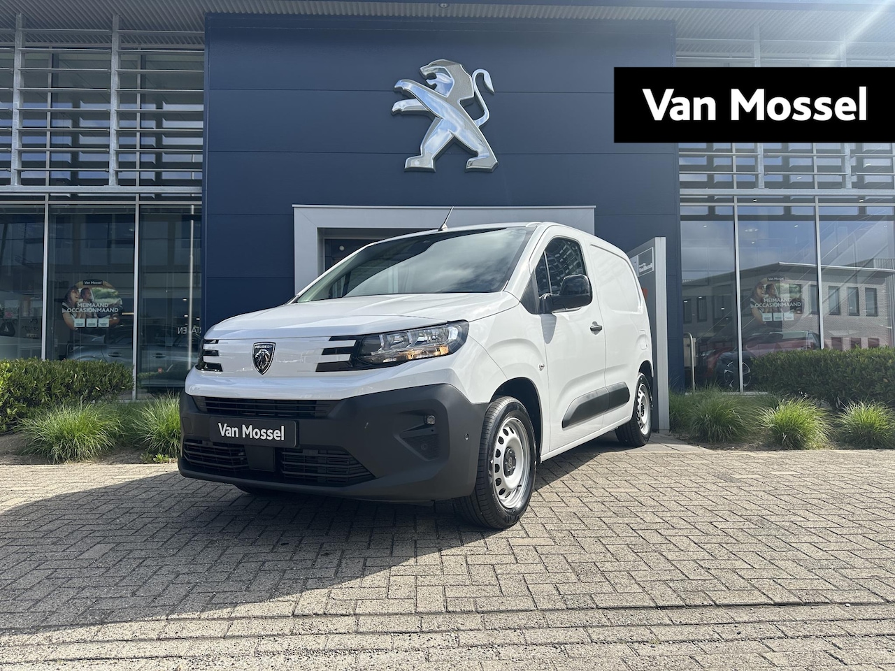 Peugeot Partner - 1.5 BlueHDi 130 EAT8 S&S L1 l Automaat  l Pack Comfort Connect - AutoWereld.nl