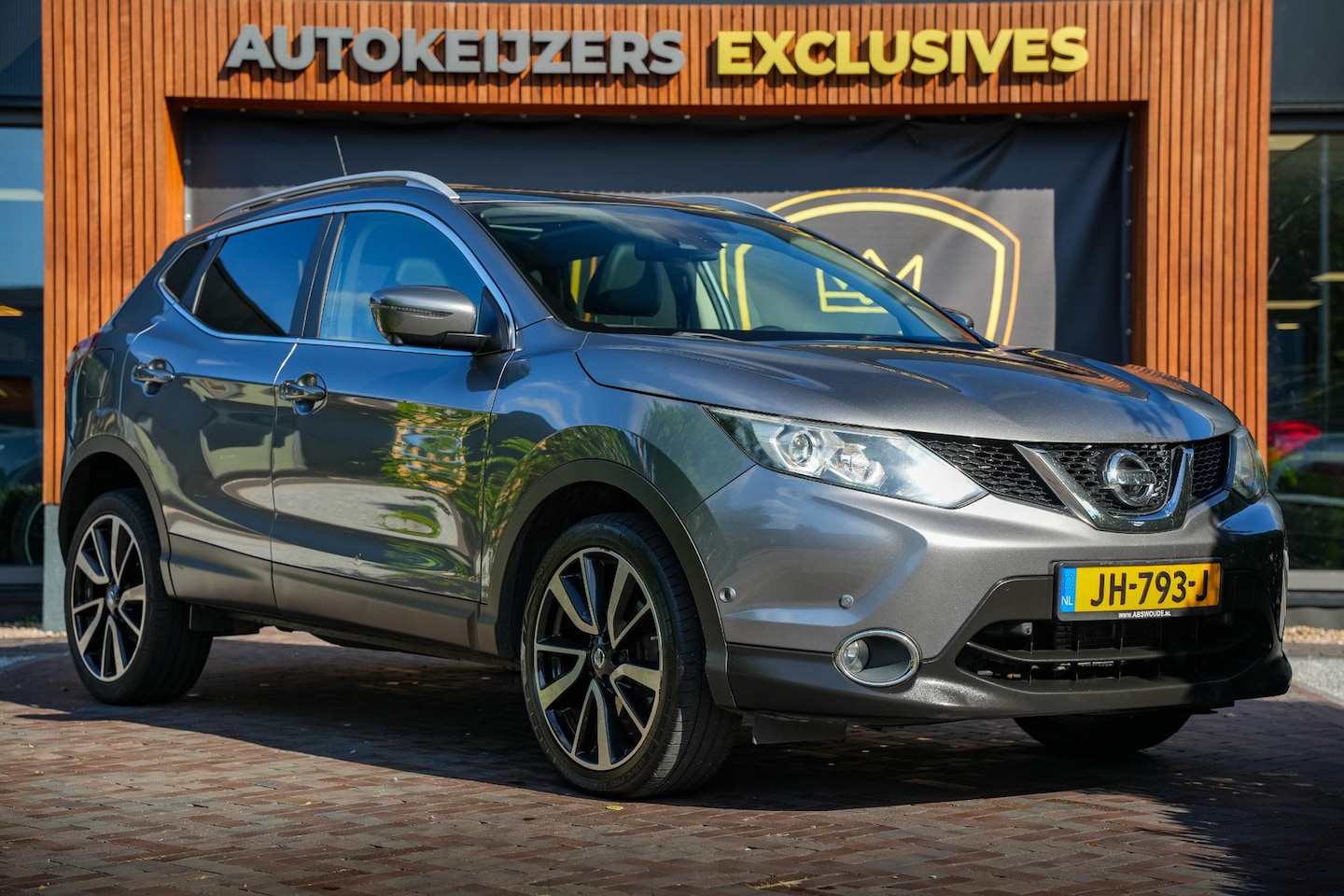 Nissan Qashqai - 1.2 Tekna Pano Navi Camera 19"L.M. Leder Airco Stoelverw. - AutoWereld.nl