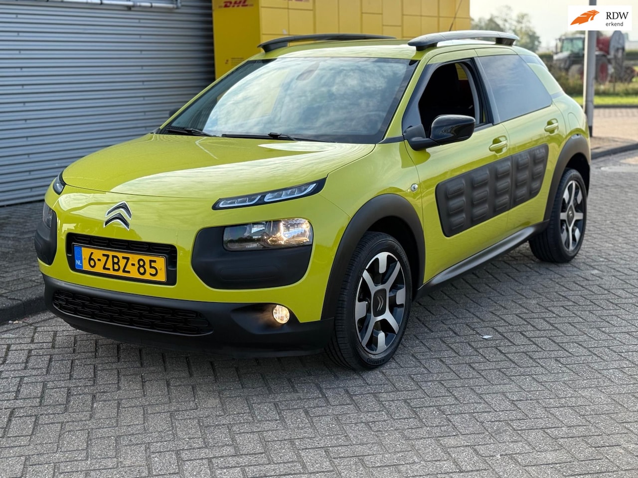 Citroën C4 Cactus - 1.2 VTi Shine ECC Airco Navi Pdc Camera Volledig onderhouden - AutoWereld.nl