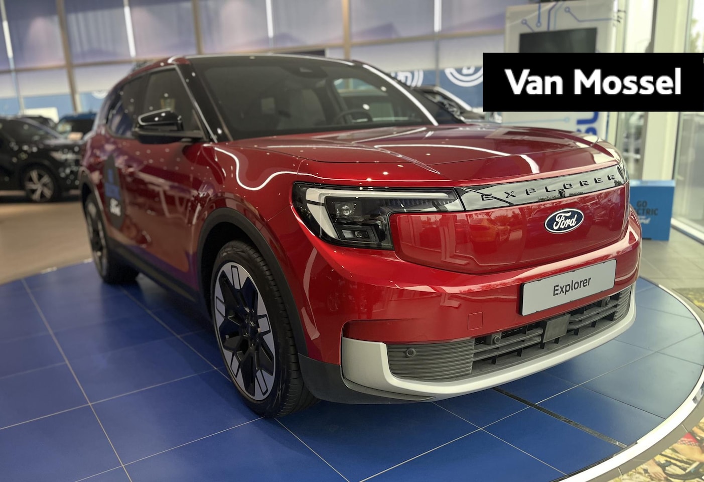 Ford Explorer - Premium Extended Range RWD 77 kWh | Pano Dak | 360* Camera | 21'' LMV | Elekt. Achterklep - AutoWereld.nl