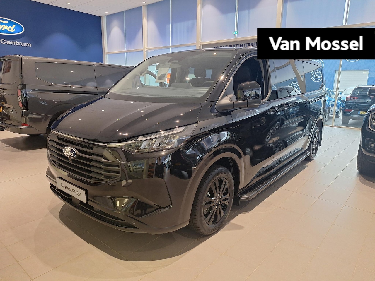 Ford Transit Custom - 320 2.5 PHEV L2H1 Limited Black Platinum | Dubbel Cabine | Voorraad! | Adaptieve Cruise Co - AutoWereld.nl