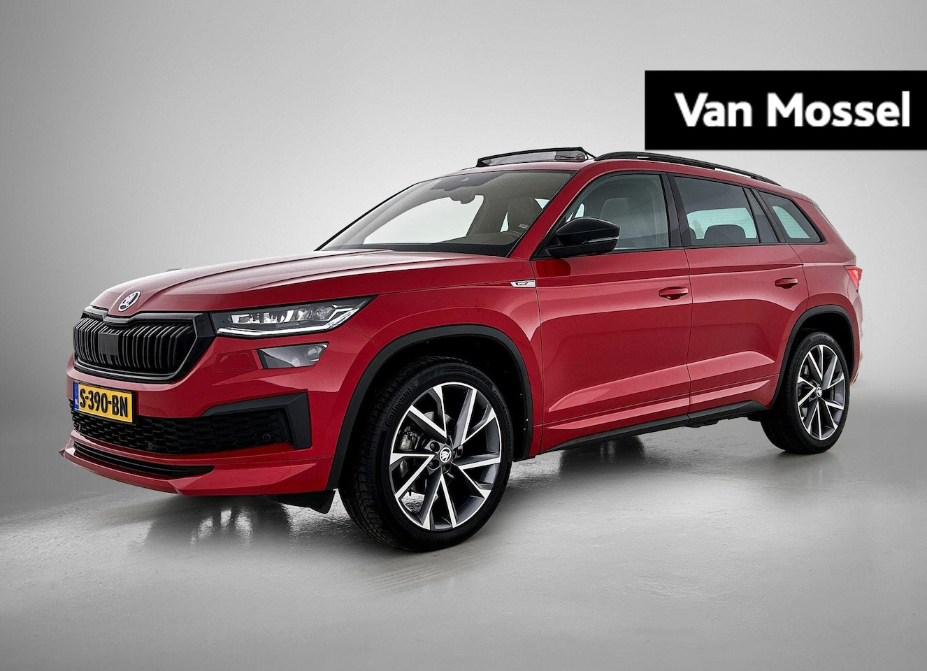 Skoda Kodiaq - 1.5 TSI Sportline Business | PANORAMADAK | DODEHOEK DETECTIE | ELEK.ACHTERKLEP | ELEK.STOE - AutoWereld.nl