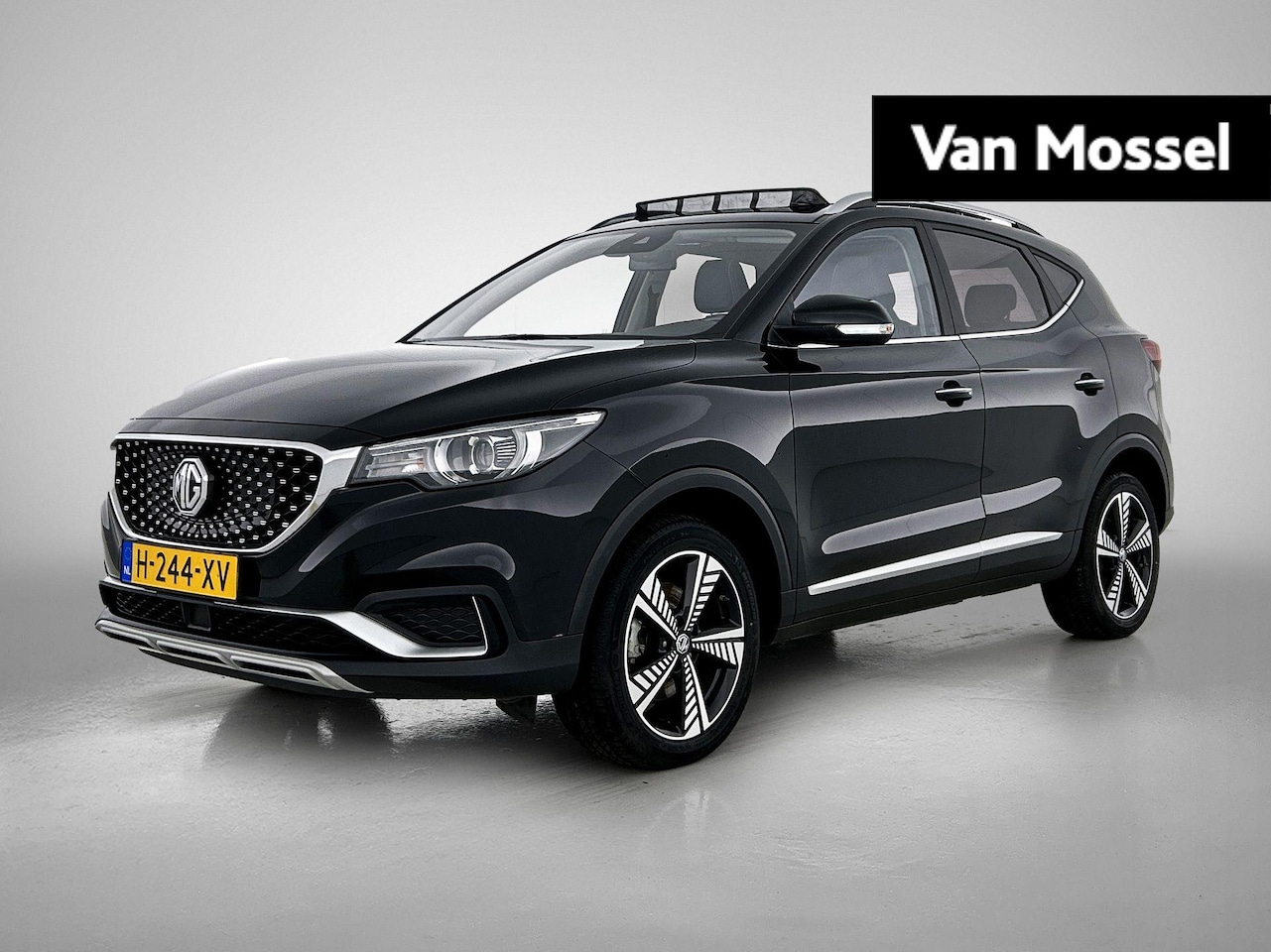 MG ZS - Luxury 45 kWh | WLTP 263 KM | Panorama /Schuif-Kantel dak | LMV | Cam | Navigatie | DAB | - AutoWereld.nl