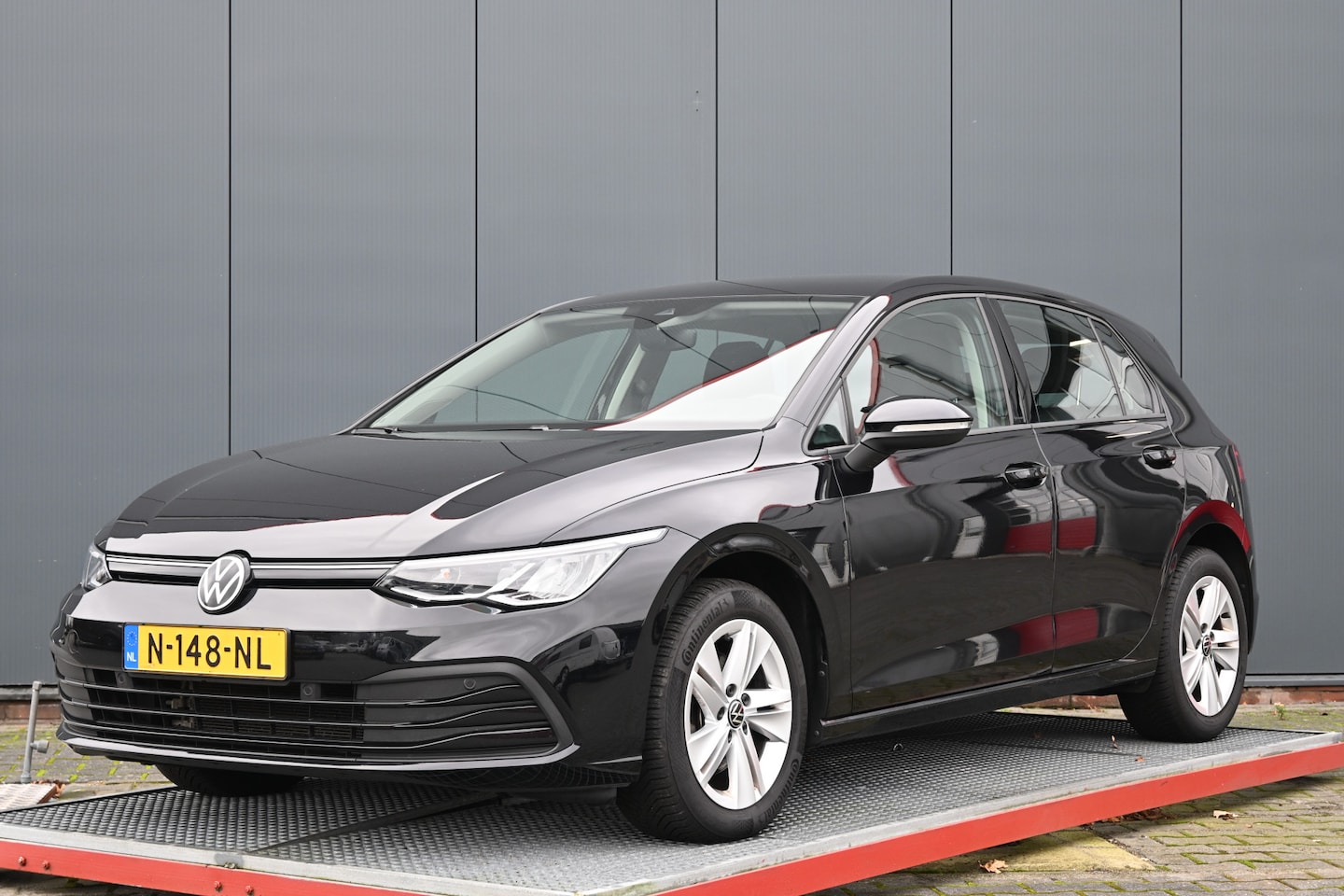 Volkswagen Golf - 1.0 eTSI Life - AutoWereld.nl