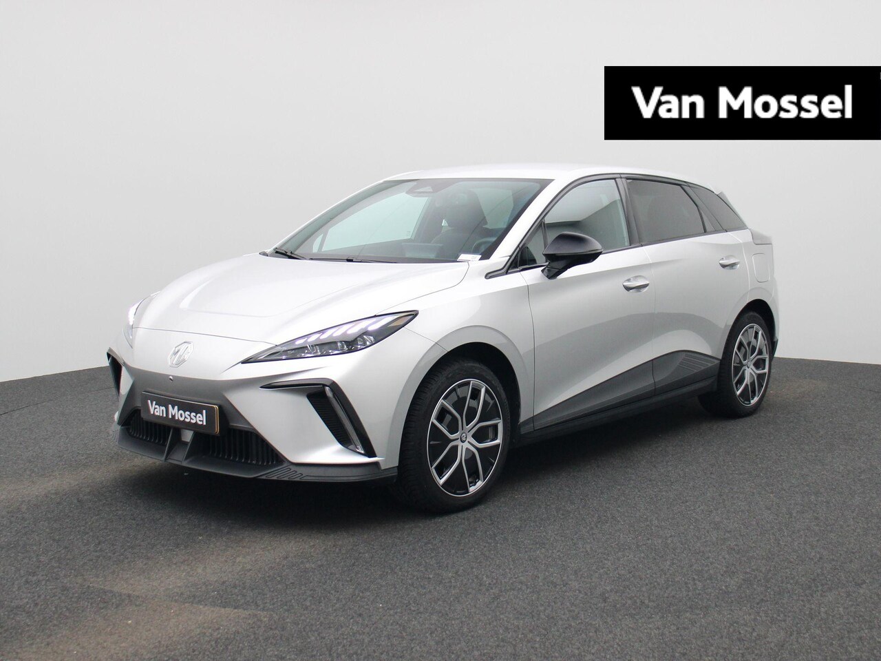 MG 4 - MG4 64 kWh Luxury | Parkeer camera | Half lederen bekleding - AutoWereld.nl