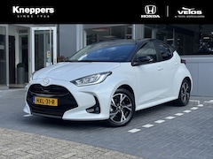 Toyota Yaris - 1.5 Hybrid 115 Dynamic Bi-Tone Apple/Android, Voorstoelen verwarmd, Draadloze telefoonlade