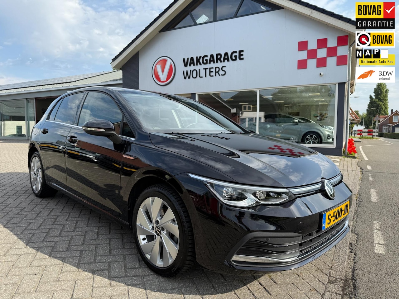 Volkswagen Golf - 1.5 eTSI Style RIJKLAARPRIJS! - AutoWereld.nl