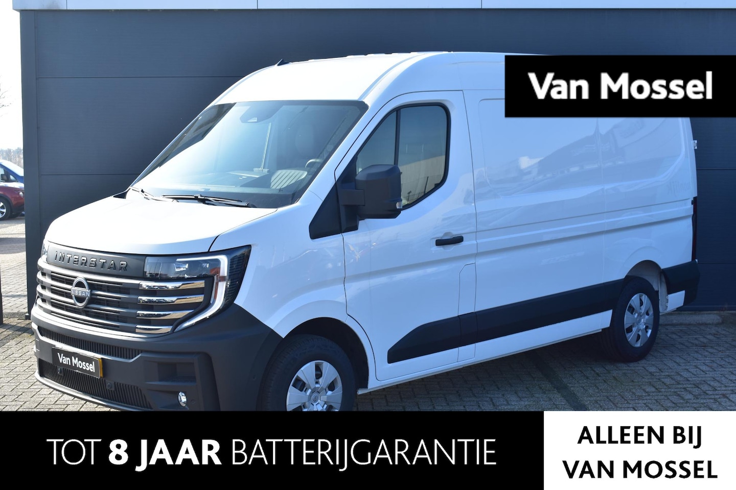 Nissan Interstar-e - L2H2 Limited 87 kWh 140PK | Parkeersensoren + Achteruitrijcamera | Stoelverwarming | Trekh - AutoWereld.nl
