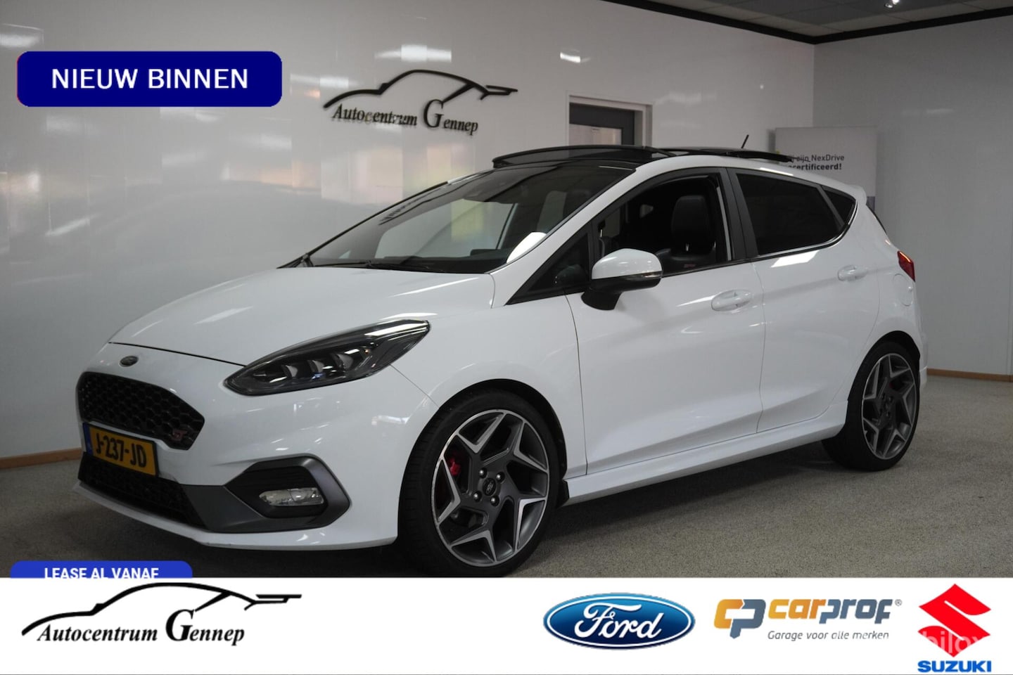 Ford Fiesta - 1.5 EcoBoost ST-3 | LED | PANO | RECARO | - AutoWereld.nl