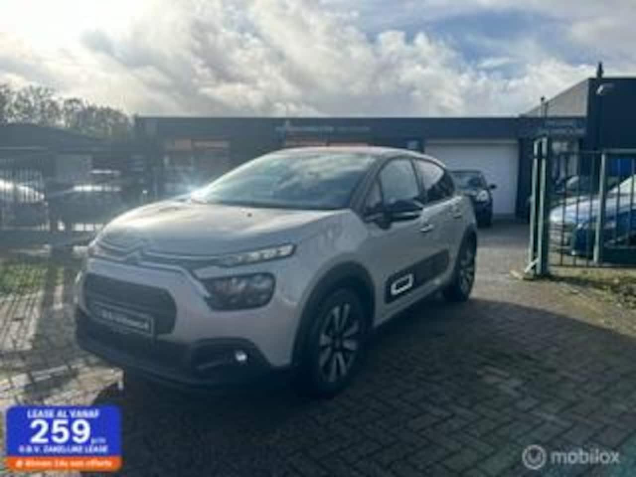 Citroën C3 - 1.2 81kw/automaat/clima/cruise/6-24 mnd garantie - AutoWereld.nl