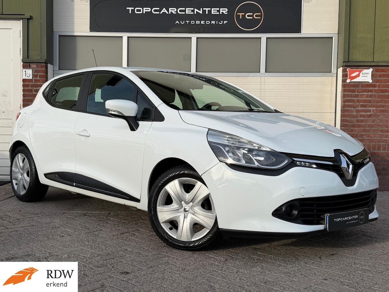 Renault Clio - 1.2 Collection/AIRCO/NAVI/APK - AutoWereld.nl