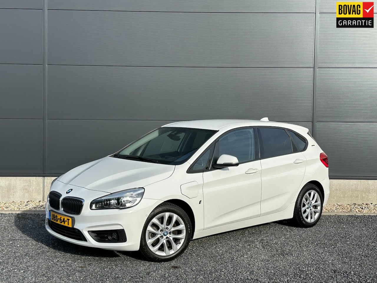 BMW 2-serie Active Tourer - 225xe iPerformance Executive Clima | Navi | Stoelverwarming - AutoWereld.nl