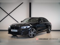 BMW 3-serie - 330e xDrive M-Sport | ACC | Camera | Head-Up | Adapt. LED | 19" | Keyless | Elek. Achterkl