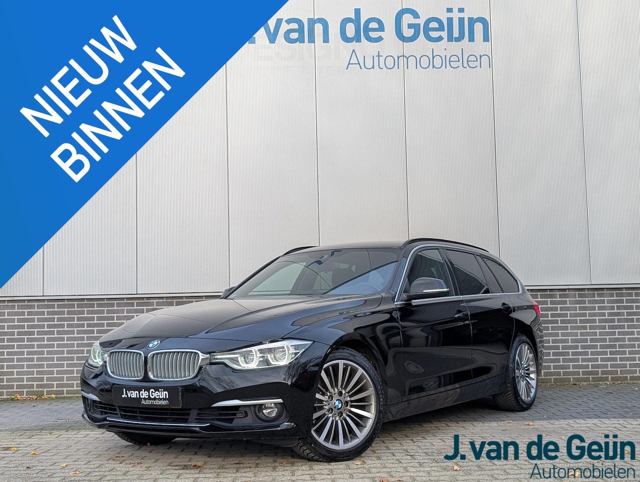 BMW 3-serie Touring - 320i High Executive | Org NL Auto | Leder | Sportstoelen| Trekhaak - AutoWereld.nl