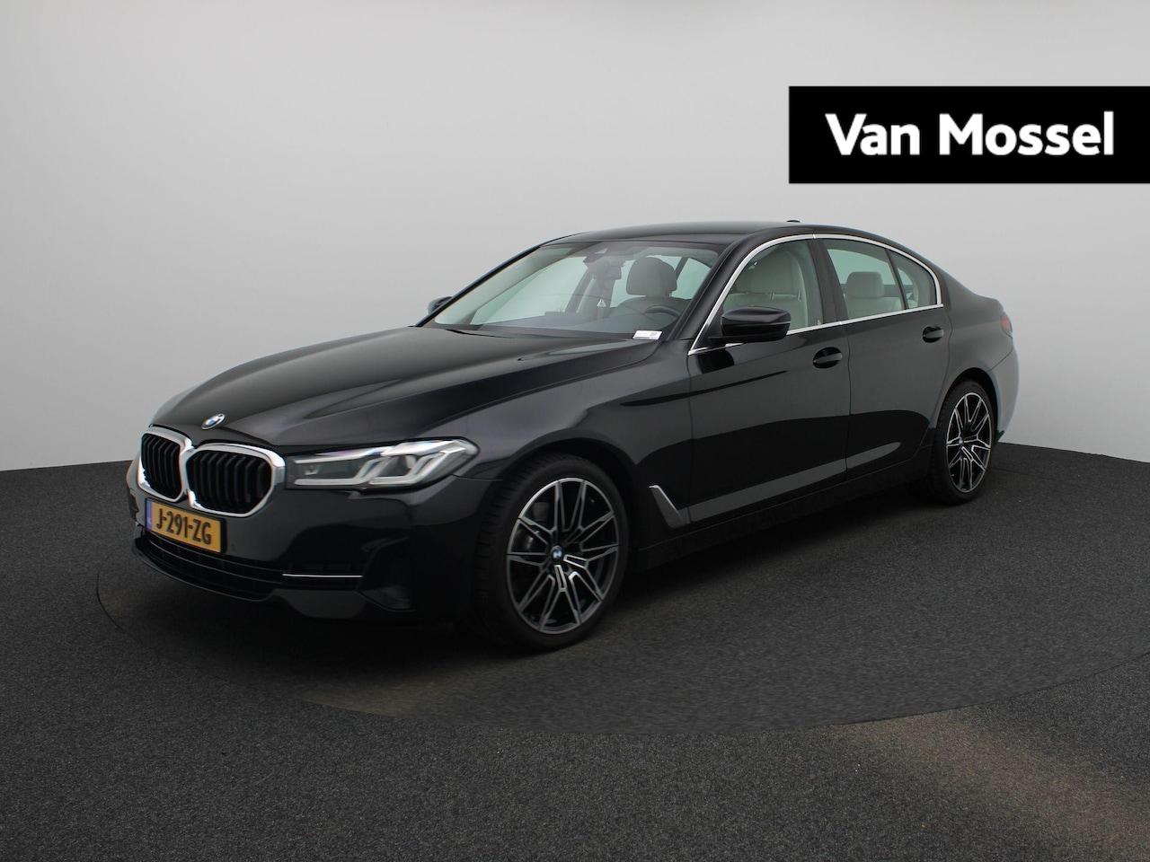 BMW 5-serie - 520i High Executive Edition AUTOMAAT | LEDER | M SPORT VELGEN | SPORTSTOELEN | CLIMA | CRU - AutoWereld.nl