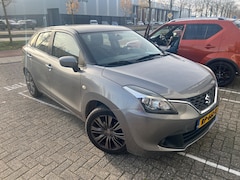 Suzuki Baleno - 1.2 Rhino Automaat | Trekhaak | Navigatie | Stoelverwarming | Airco | Cruise Control | 16"