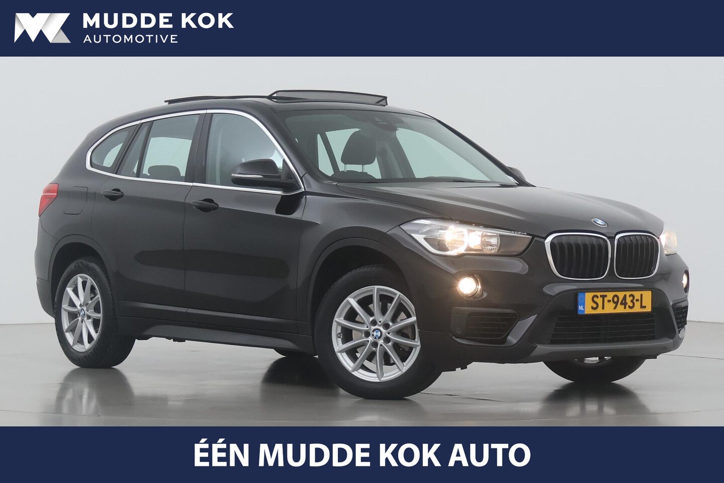 BMW X1 - sDrive18i Centennial High Executive | Automaat | Panoramadak | PDC V+A | 17 Inch - AutoWereld.nl
