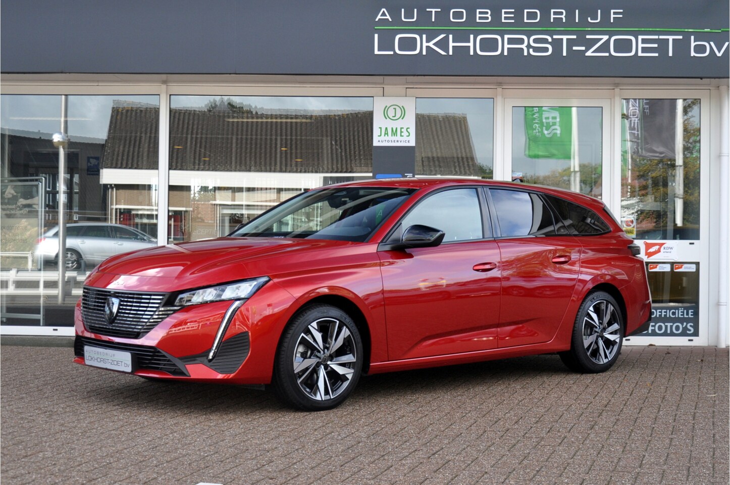 Peugeot 308 SW - Allure 1.2 PureTech 130 PK | Nieuwstaat! | Achteruitrijcamera | 4.300 km! - AutoWereld.nl