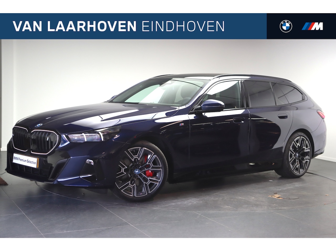 BMW i5 Touring - eDrive40 M Sport / Panoramadak / Trekhaak / Adaptieve LED / Parking Assistant Plus / Comfo - AutoWereld.nl