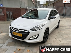 Hyundai i30 Wagon - Wagon.NAVI.SHUIFDAK 1.6 GDI Business Edition