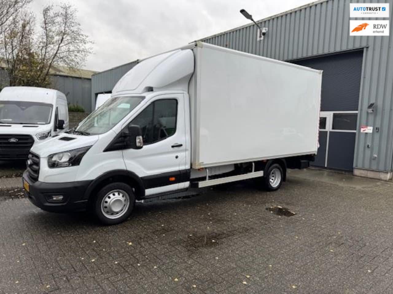 Ford Transit - 350 2.0 TDCI L4H1 Trend RWD Meubelbak met laadklep. We leveren deze af met een set winterb - AutoWereld.nl