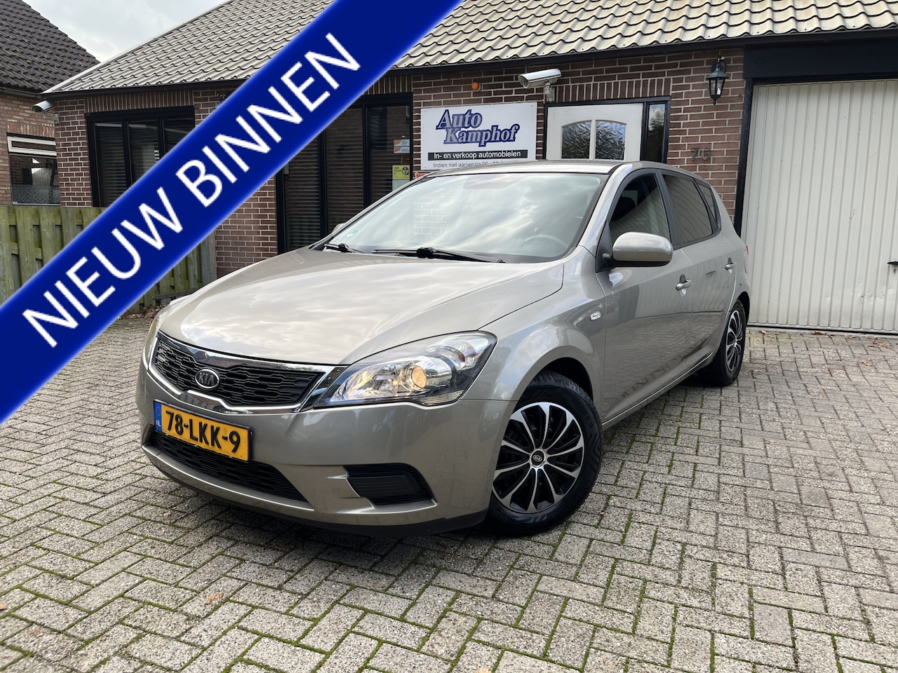 Kia Cee'd - 1.4 CVVT X-pect 5 drs Airco Trekhaak - AutoWereld.nl