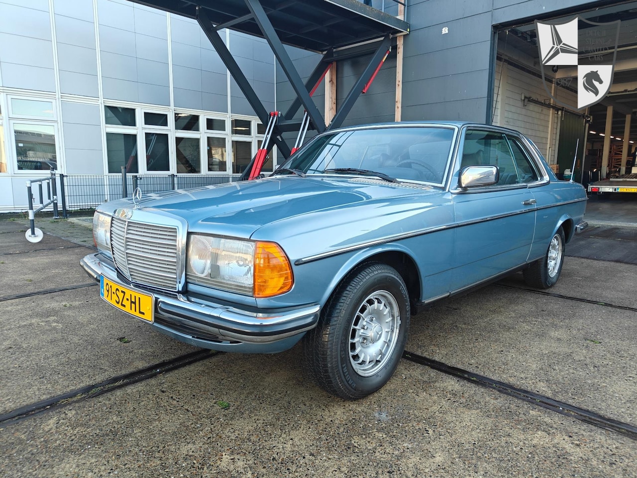 Mercedes-Benz 200-280 (W123) - 230 C 230 C - AutoWereld.nl
