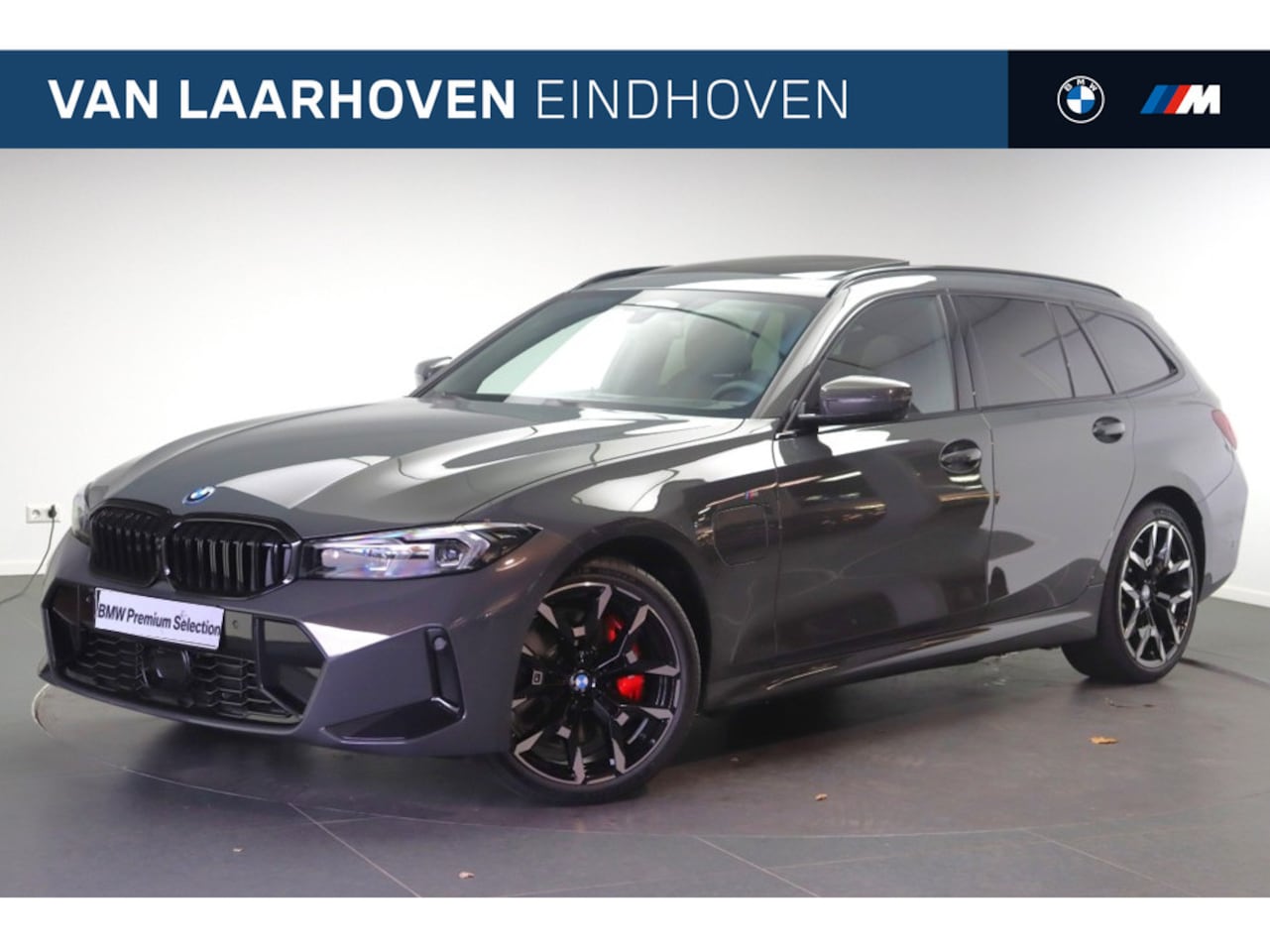 BMW 3-serie Touring - 330e High Executive M Sport Automaat / Panoramadak / Trekhaak / Sportstoelen / Adaptieve L - AutoWereld.nl