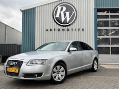 Audi A6 Limousine - 2.4 V6 Automaat / Ecc / Navigatie / Telefoon / Afneembare trekhaak / #YOUNGTIMER