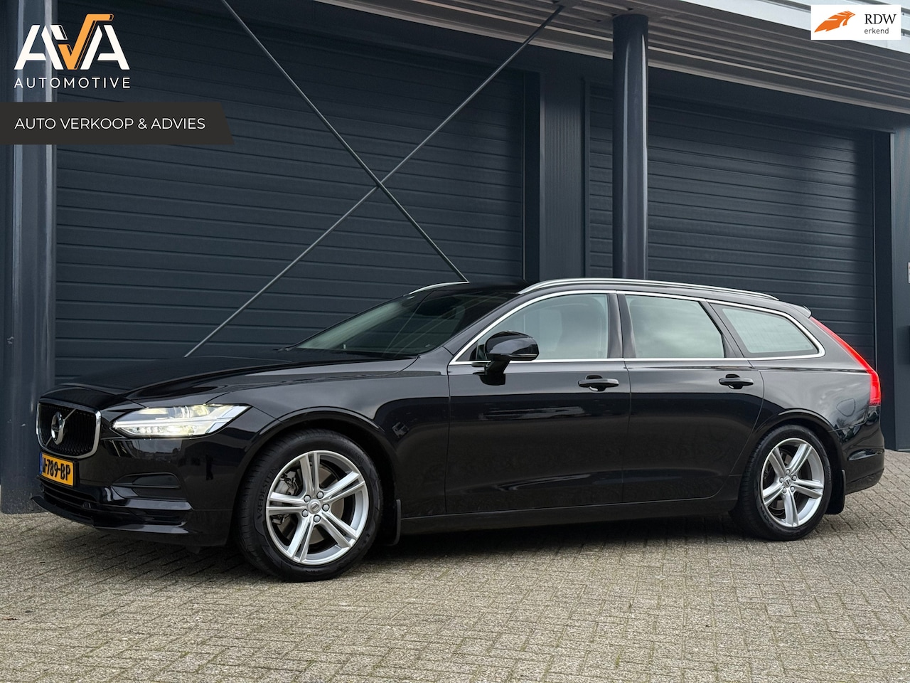 Volvo V90 - 2.0 T4 Inscription 2.0 T4 Inscription, Full led, Stoelverw., Trekhaak - AutoWereld.nl