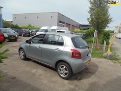 Toyota Yaris - 1.3 VVTi Sol MET AIRCO