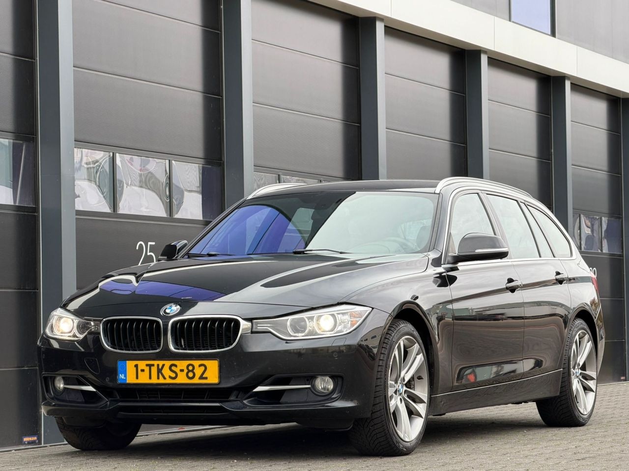 BMW 3-serie Touring - 325d Executive Xenon Clima - AutoWereld.nl