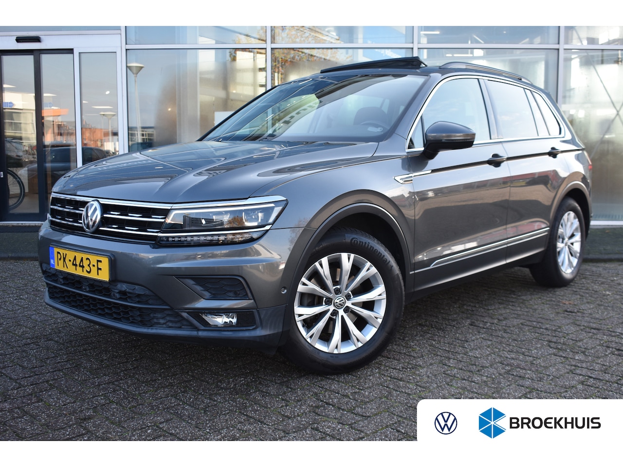 Volkswagen Tiguan - 1.4 TSI 125PK Comfortline | PANORAMA DAK | CAMERA ACHTER | SPIEGELS ELECT.VERW. + INKLAPBA - AutoWereld.nl