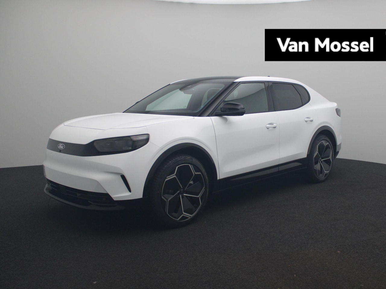 Ford Capri - Premium Extended Range RWD 77 kWh | UIT VOORRAAD LEVERBAAR | Trekhaak | AGR-stoelen | Driv - AutoWereld.nl