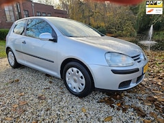 Volkswagen Golf - 1.6 FSI Trendline 83.000km AIRCO/cruise