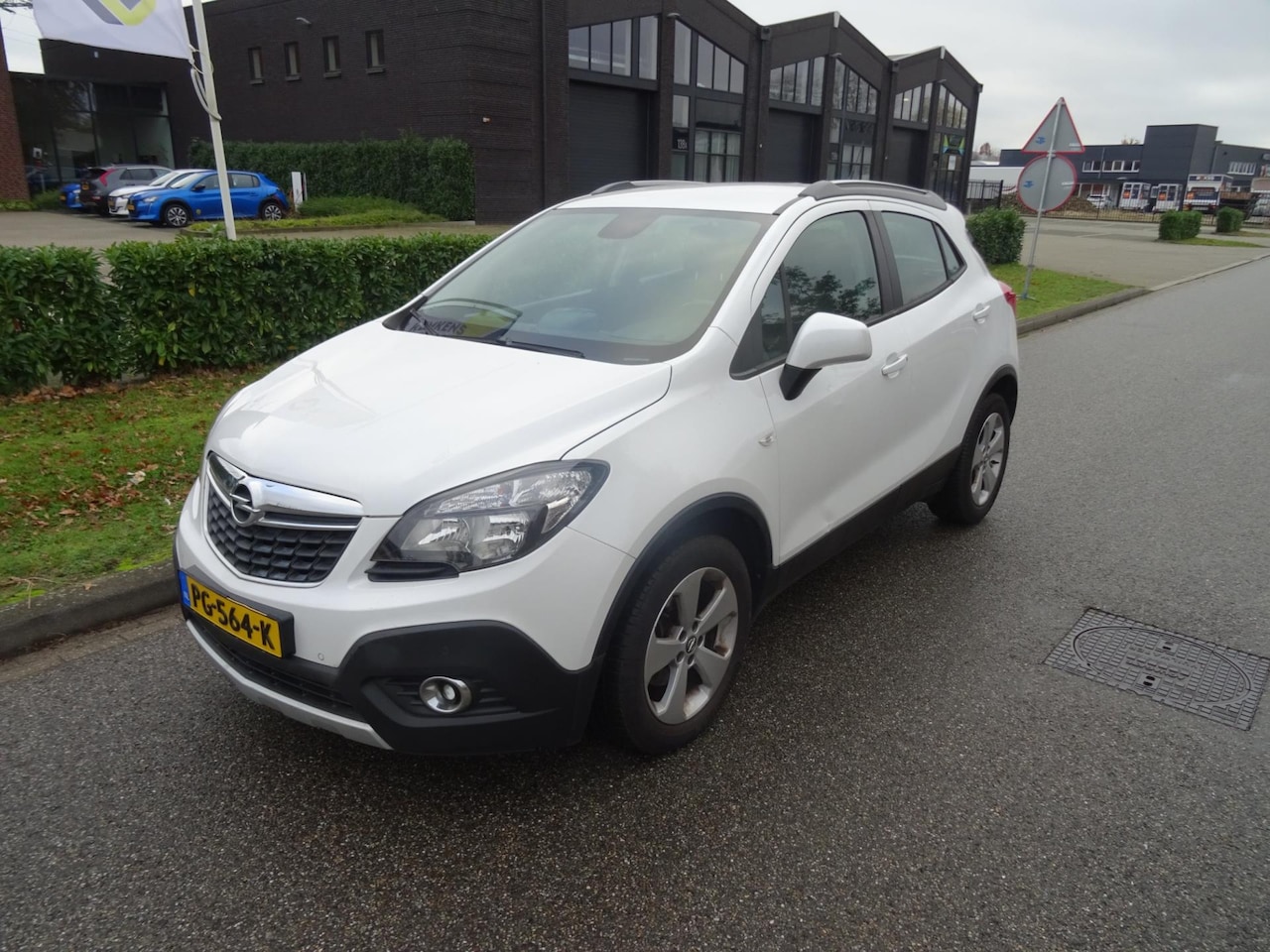 Opel Mokka - 1.6 CDTi Business+ - AutoWereld.nl