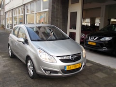 Opel Corsa - 1.4-16V Cosmo AIRCO AUTOMAAT NIEUWSTAAT