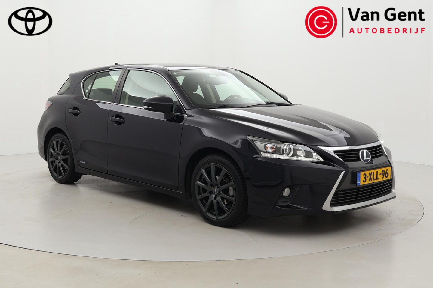 Lexus CT 200h - Business Line | Navigatie | Cruise Control | Clima | Camera | 17 inch | Bluetooth - AutoWereld.nl
