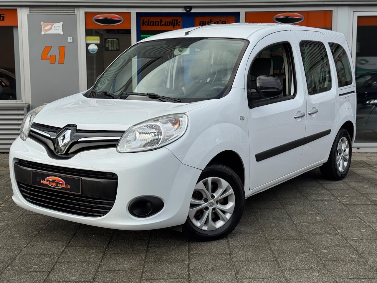 Renault Kangoo Family - 1.2 TCe Expression Airco 5-persoons - AutoWereld.nl